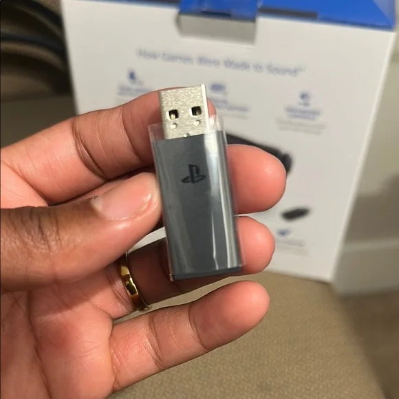 PlayStation Pulse 3D Wireless Headset - Picture 12 of 16